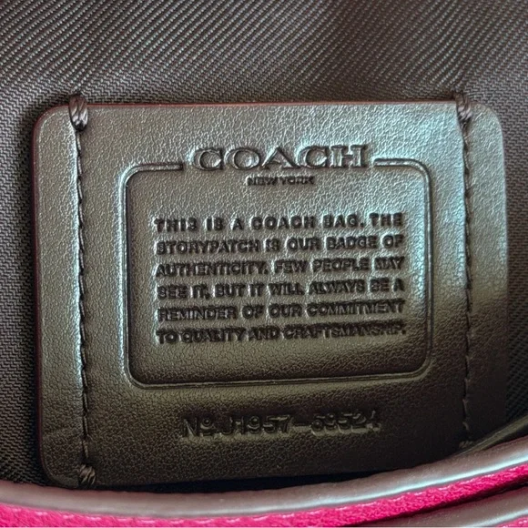 Rare Coach Cassie 19 Crossbody Bag with Custom Charms💕 - Picture 12 of 12